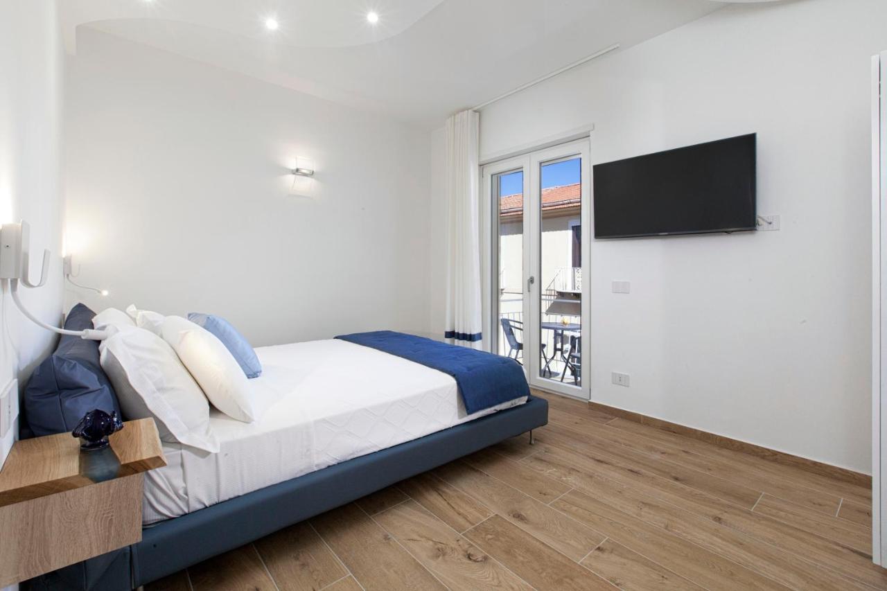Yourhome - Lidia Rooms & Suites Sorrento Exterior photo