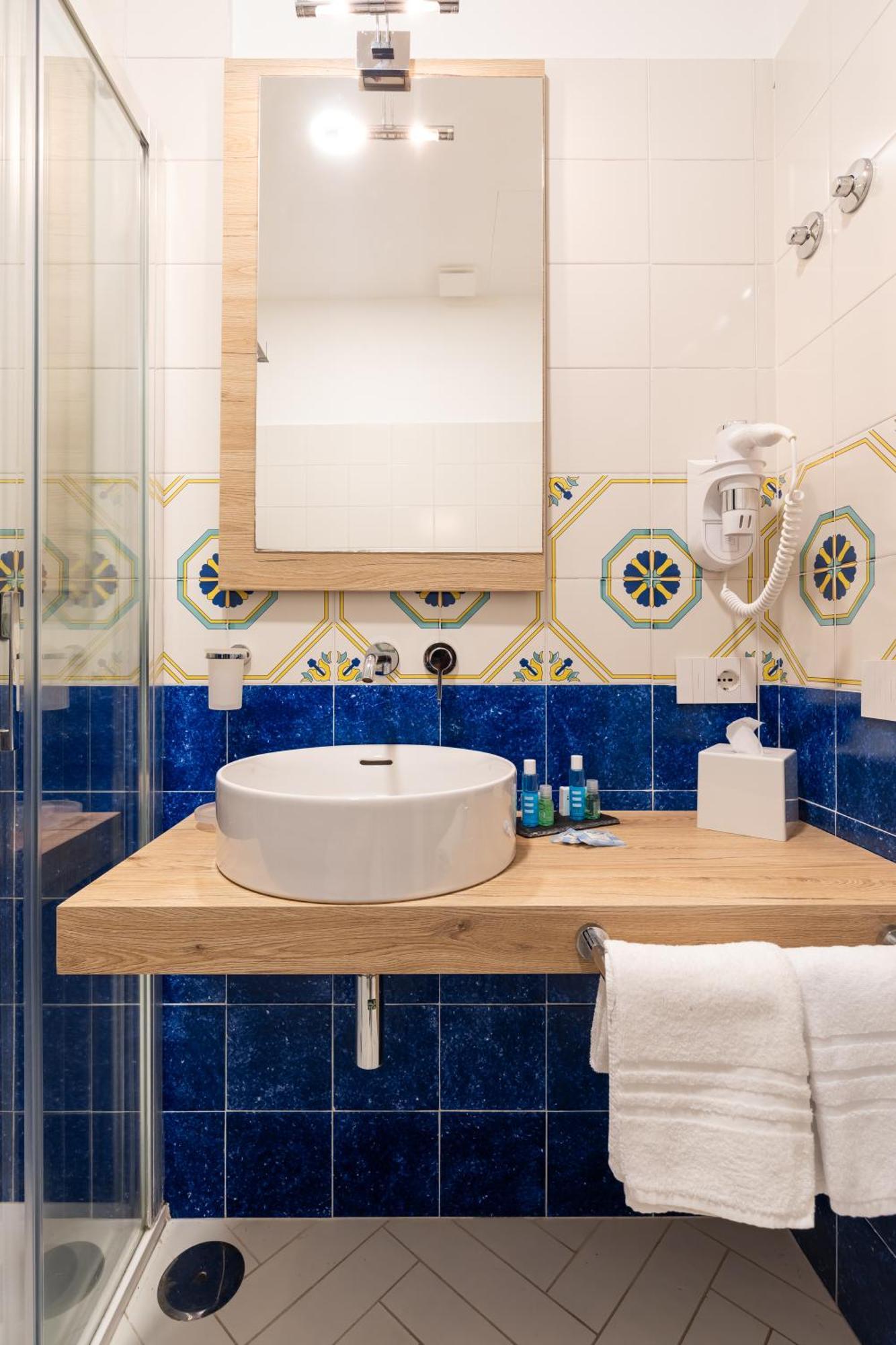 Yourhome - Lidia Rooms & Suites Sorrento Exterior photo